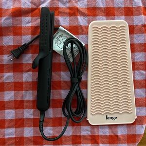 L’ange Le Duo 360° Airflow Titanium Styler hair straighter Black